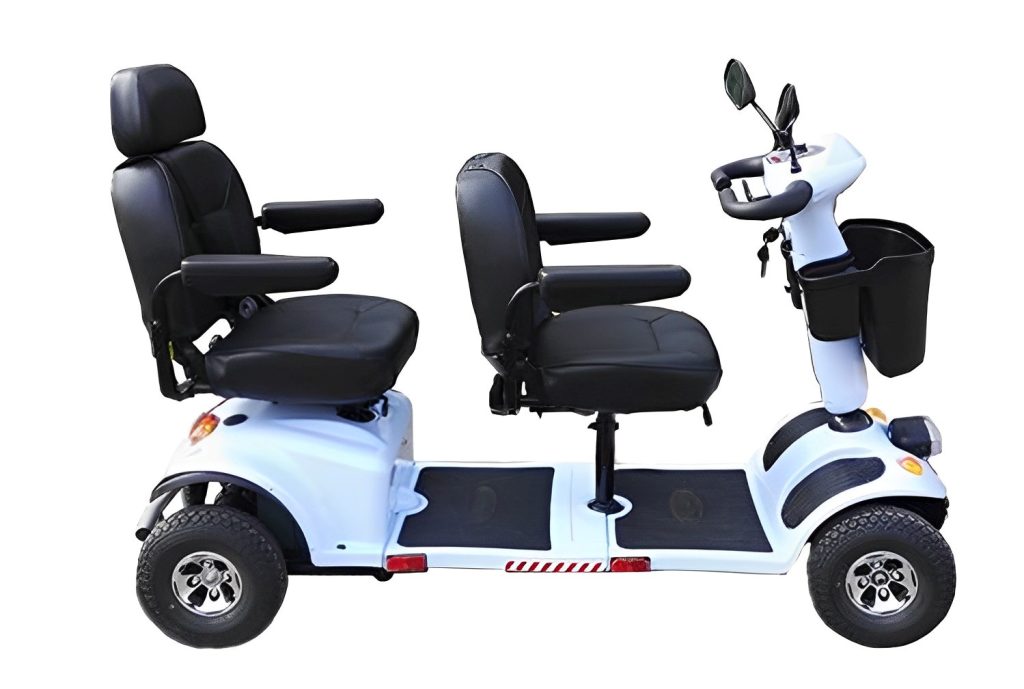 Front-to-back seating tandem mobility scooter